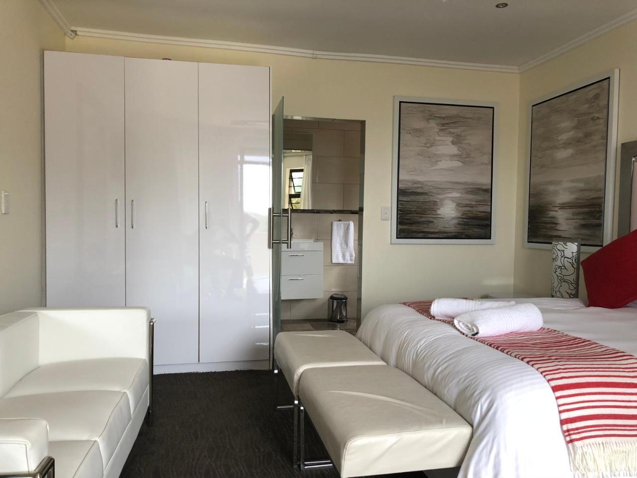 Coral Beach Bed & Breakfast Източен Лондон Екстериор снимка