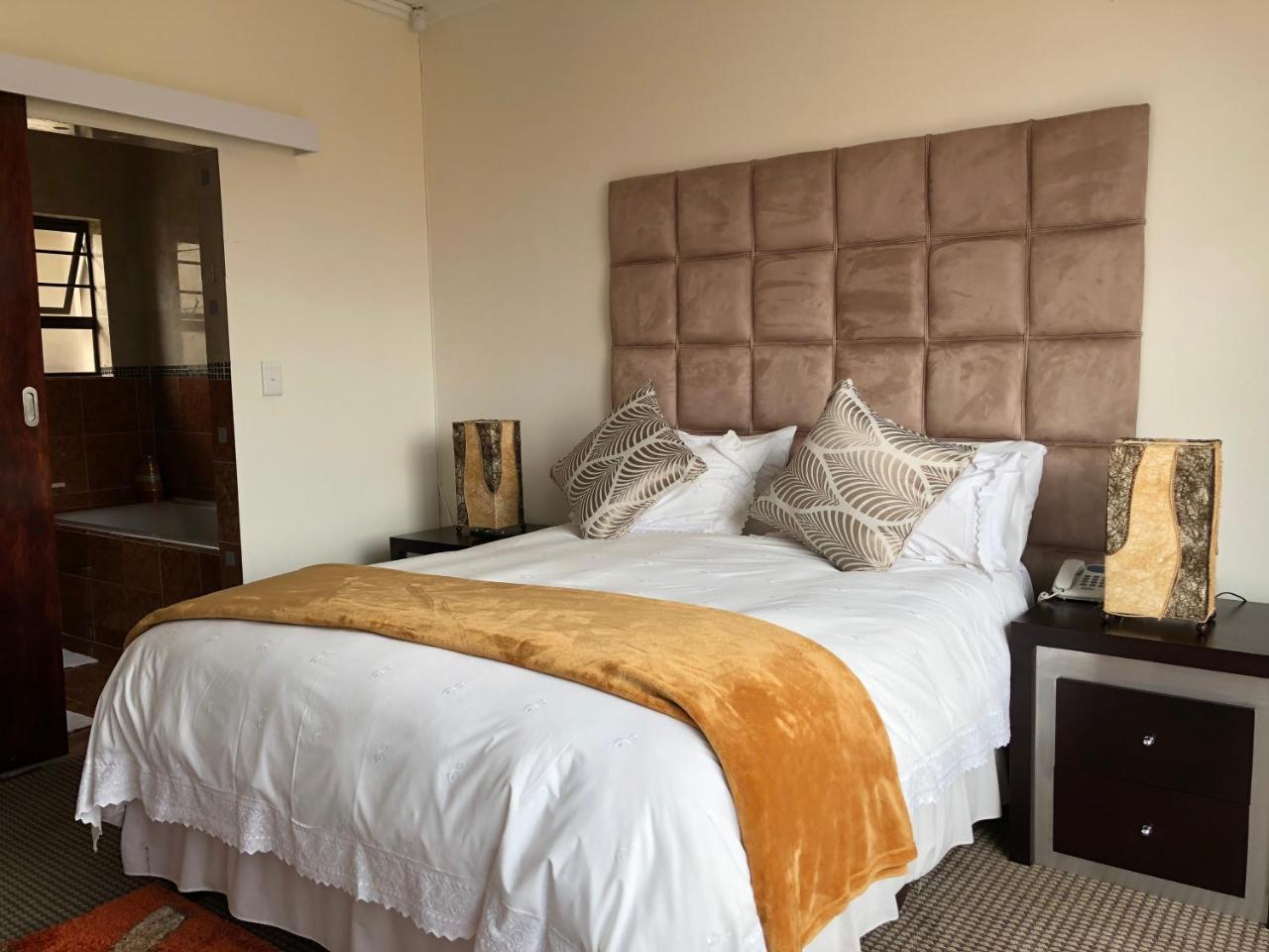 Coral Beach Bed & Breakfast Източен Лондон Екстериор снимка
