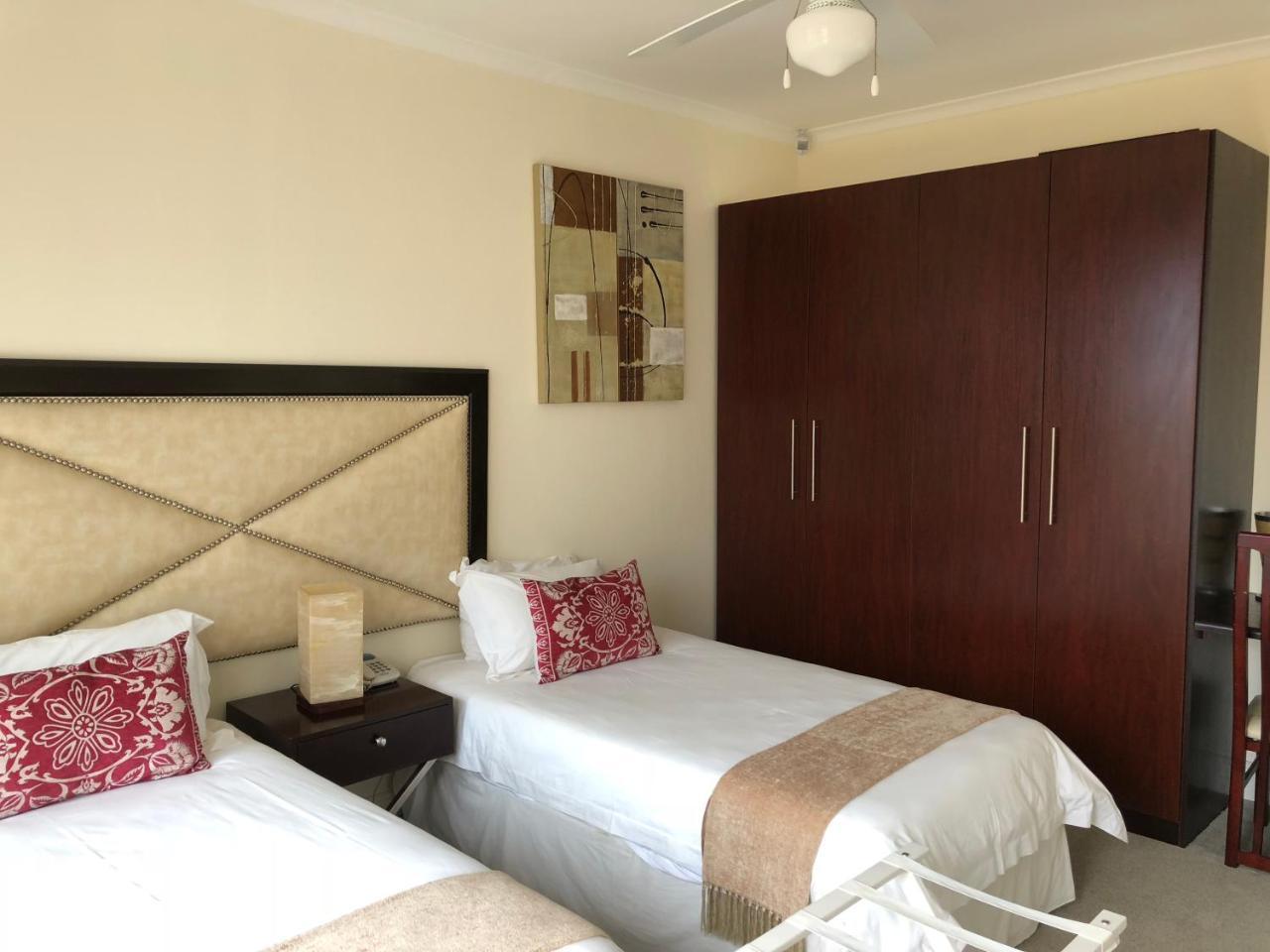 Coral Beach Bed & Breakfast Източен Лондон Екстериор снимка