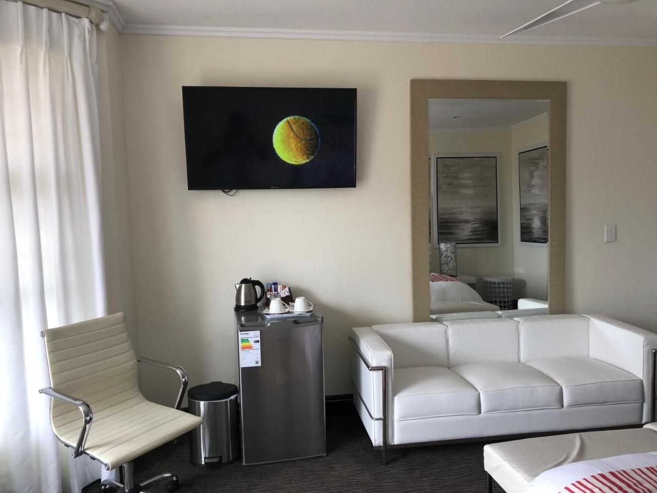 Coral Beach Bed & Breakfast Източен Лондон Екстериор снимка